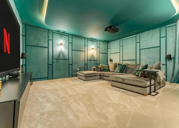 Campanario Front Golf Pool Jacuzzi * Estepona