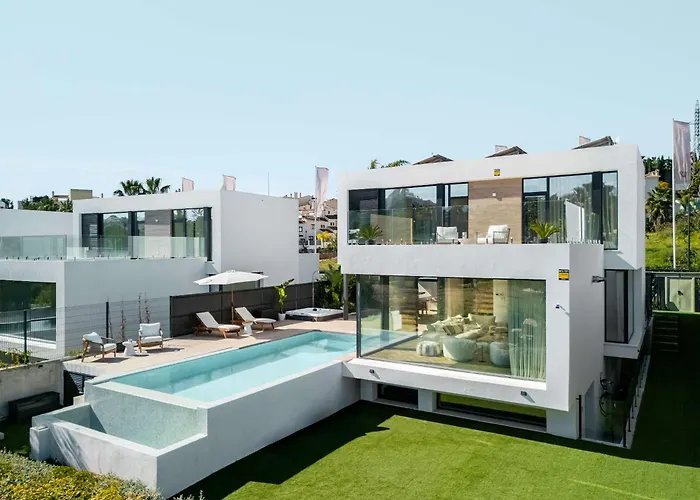 Campanario Front Golf Pool Jacuzzi * Estepona