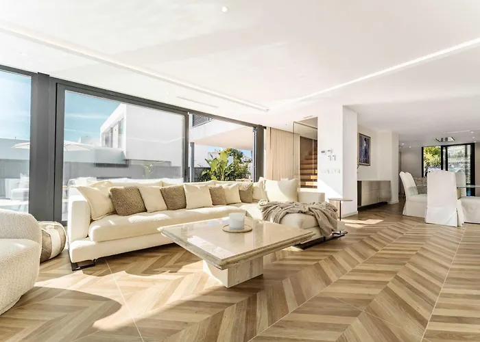 Villa Campanario Front Golf Pool Jacuzzi Estepona